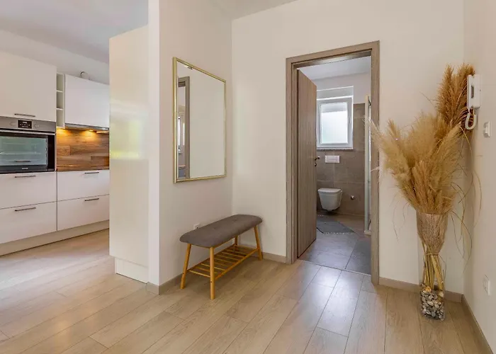 Istriensonne 0766 - Monika