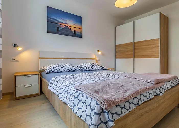 Istriensonne 0766 - Monika