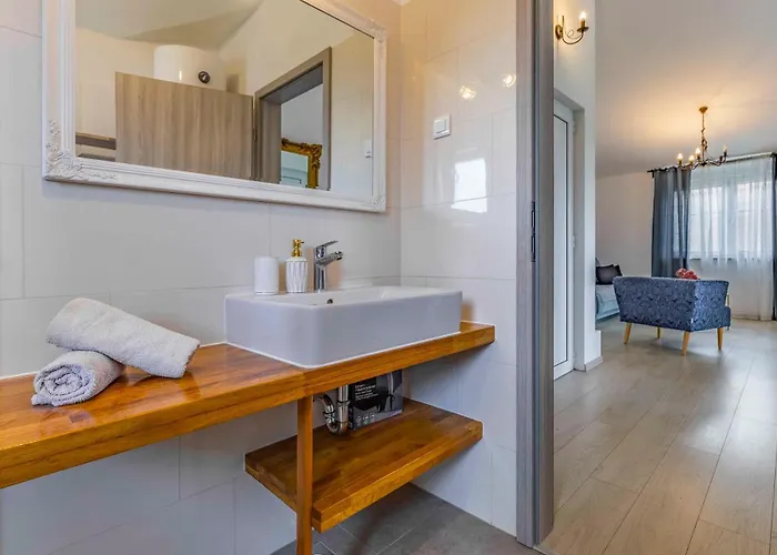 Istriensonne 0766 - Monika *